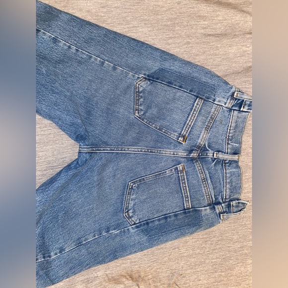 Abercrombie & Fitch Curve Love Jeans - Picture 2 of 4